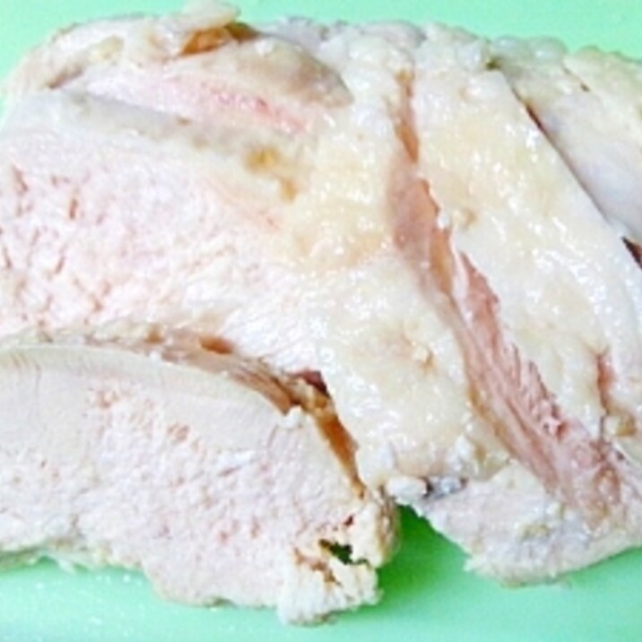 鶏むね肉の塩麹漬け　蒸し鶏仕立て